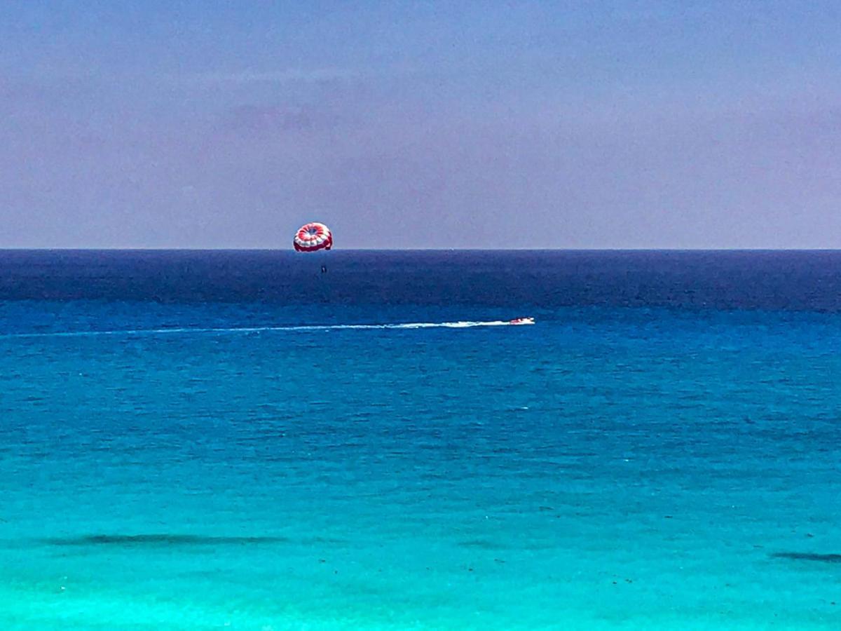 Bof Apartments Cancun Exterior photo